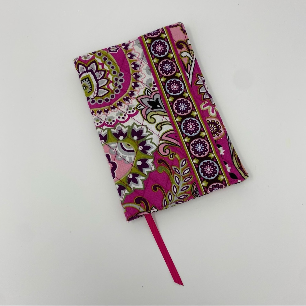 Vera Bradley – Very Berry Paisley Item